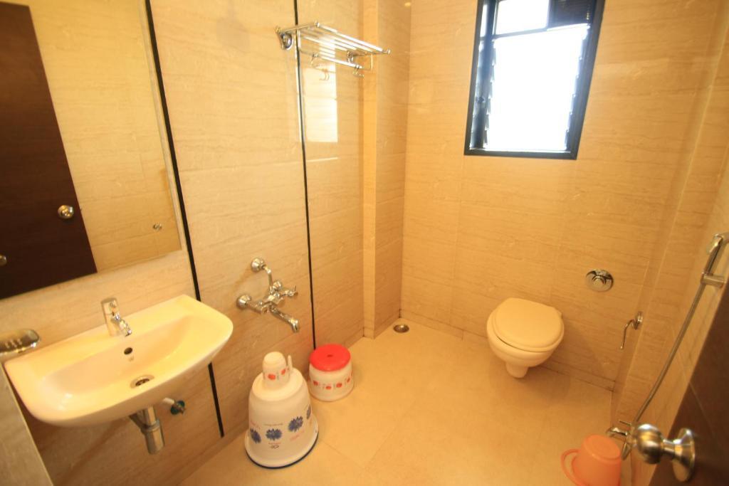 Hotel Sai Smaran 쉬르디 객실 사진
