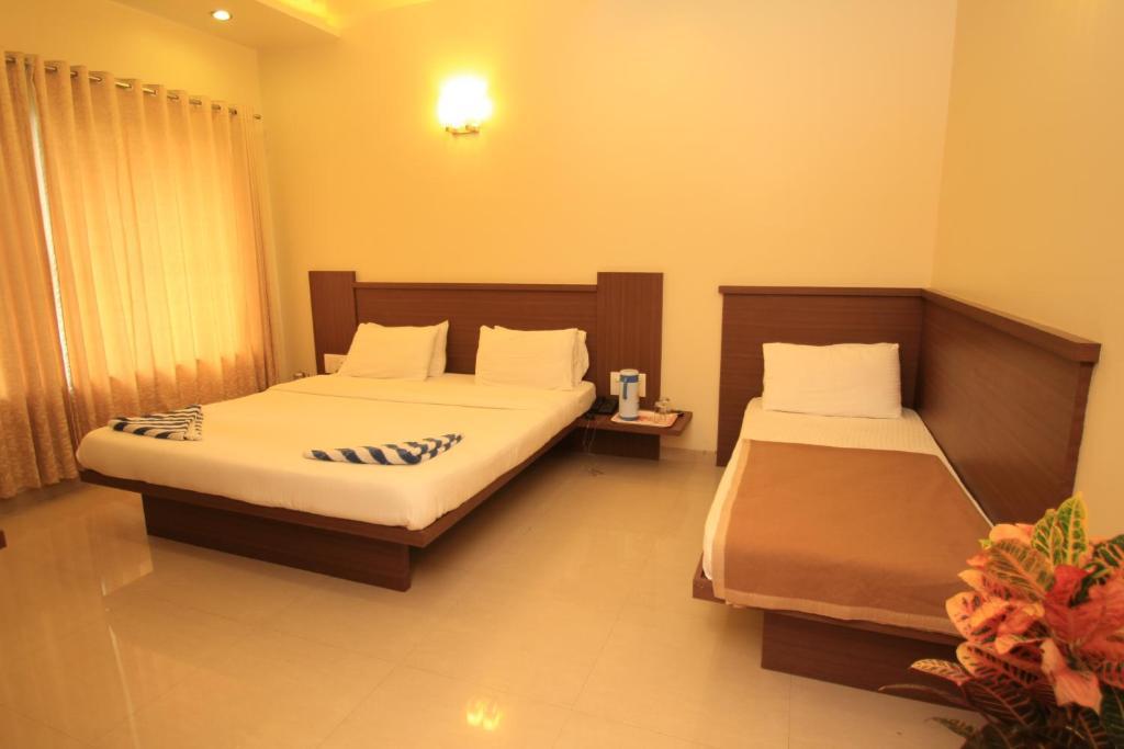 Hotel Sai Smaran 쉬르디 객실 사진
