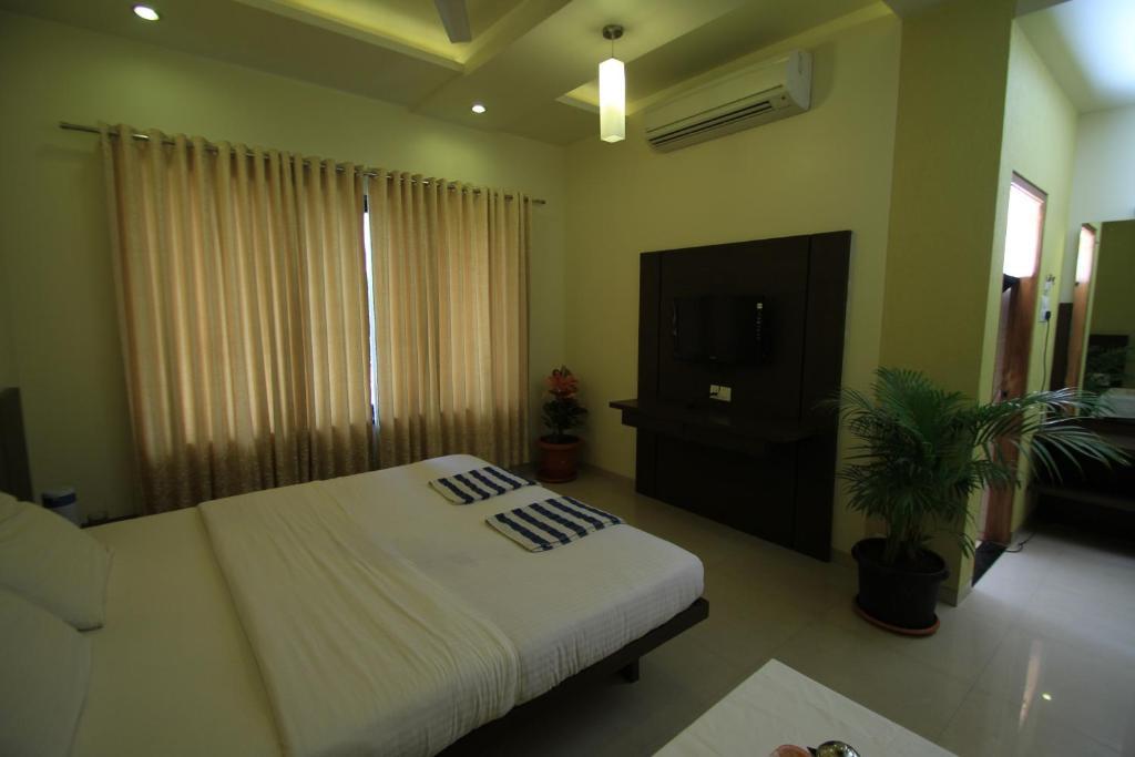 Hotel Sai Smaran 쉬르디 객실 사진