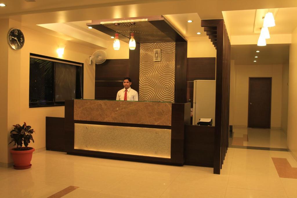 Hotel Sai Smaran 쉬르디 외부 사진