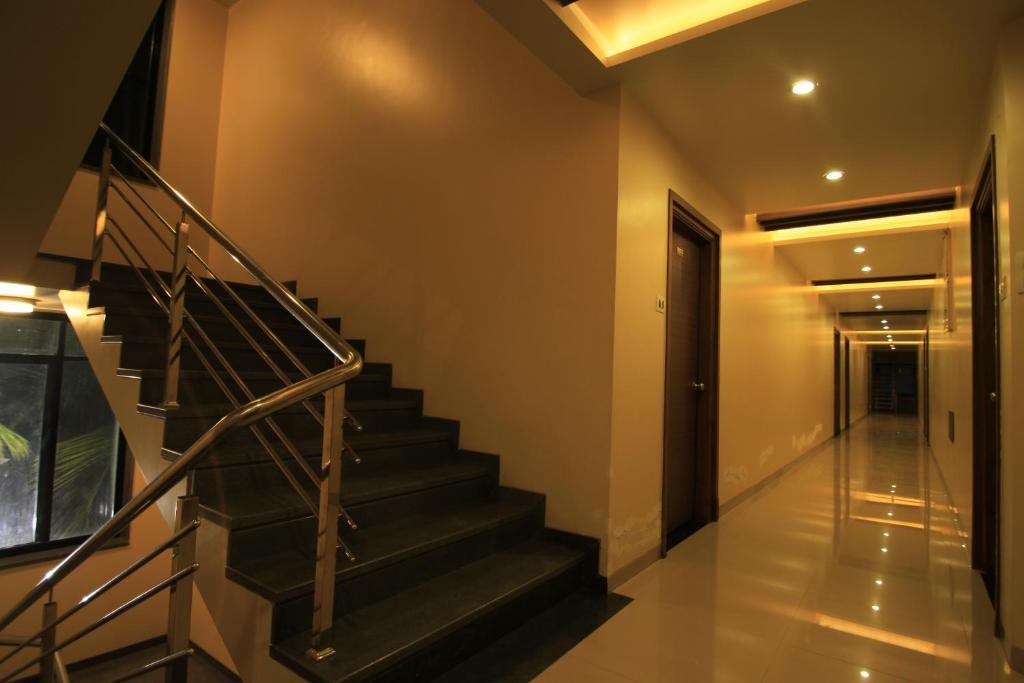 Hotel Sai Smaran 쉬르디 외부 사진